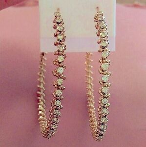 New Beautiful gold tone twisting design bling hoop